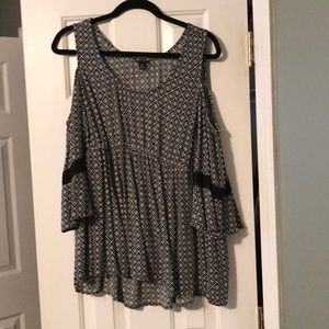 Black and white open shoulder top